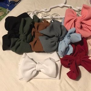 Wrap bows fit from 3mo to 12mo size baby